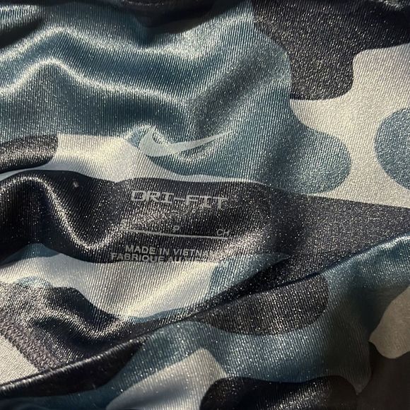 Blue Nike One camo print full Length leggings size small - Picture 3 of 4